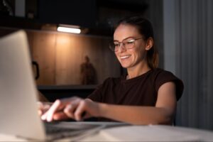 Como funciona um leilão online e quais são as regras?